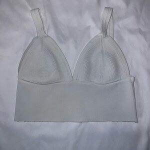 Chic White Ribbed Crop Top